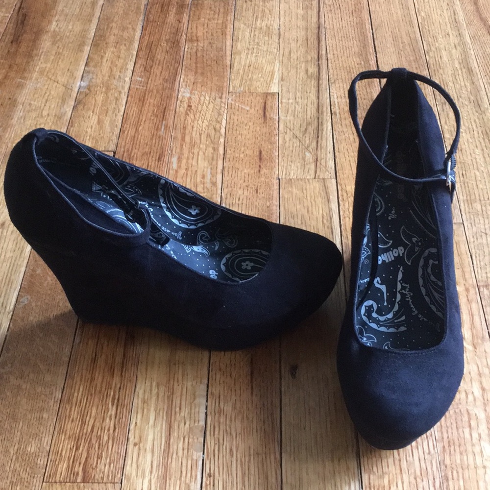 Black faux suede platform wedges